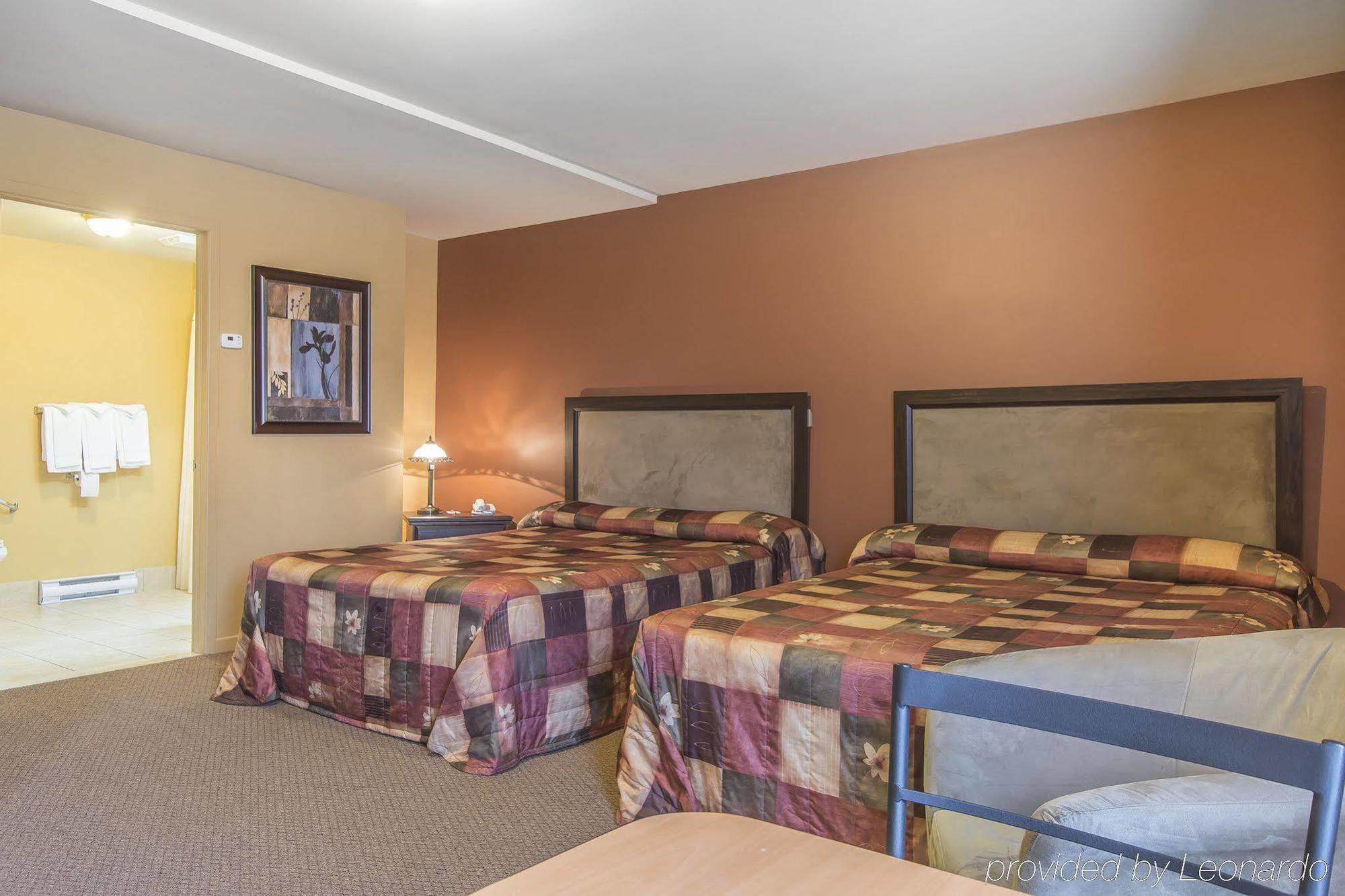 Econo Lodge Cabano Экстерьер фото